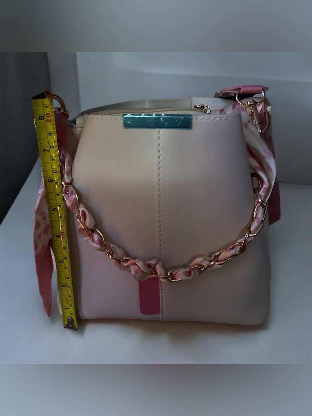 Women's White and Pink Top-Handle Shoulder Bag - Elegant Everyday Tote
New